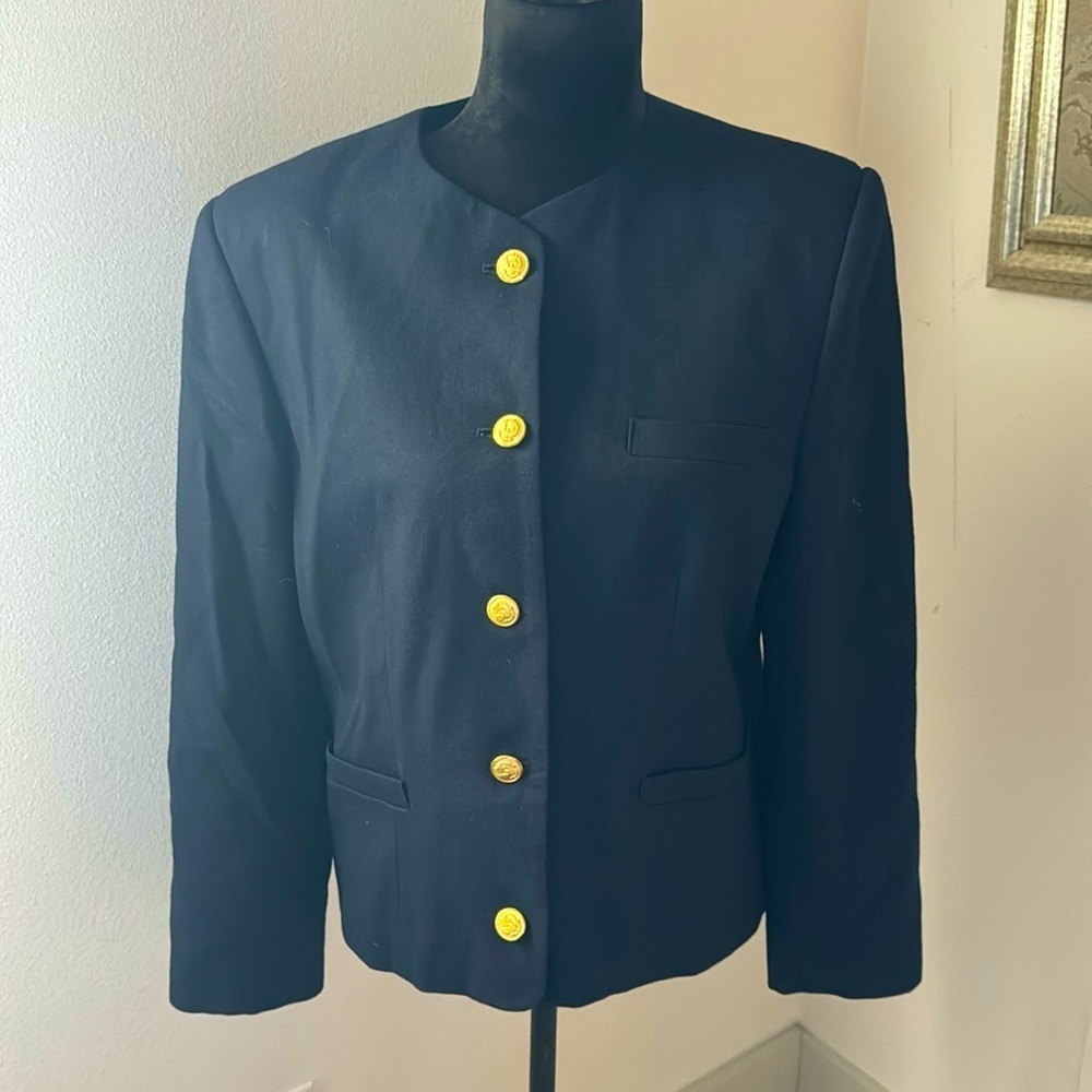 Jos A.‎ Bank wool navy single front gold tone monogrammed buttons Sz 14 blazer